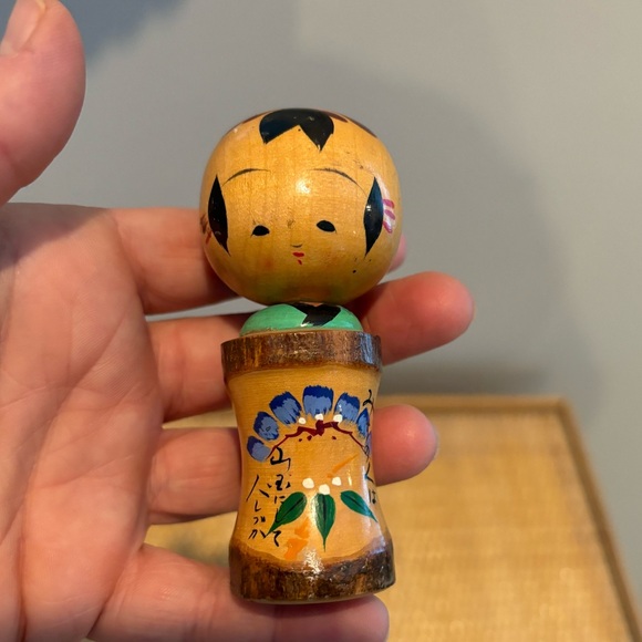 Vintage Japanese Kokeshi Nodder Dolls 3.5” tall made in Japan - Picture 3 of 9
